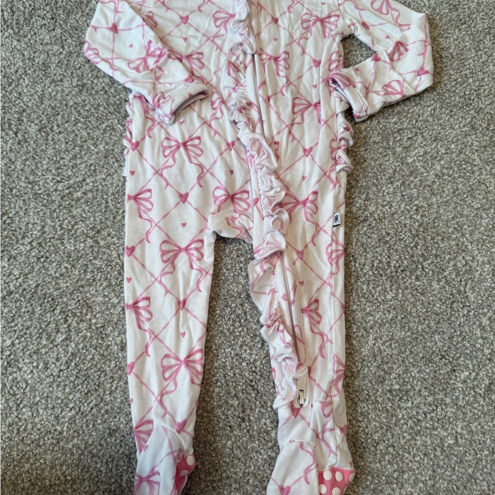 Bums and Roses Pink Bow Zippy 0-3mo